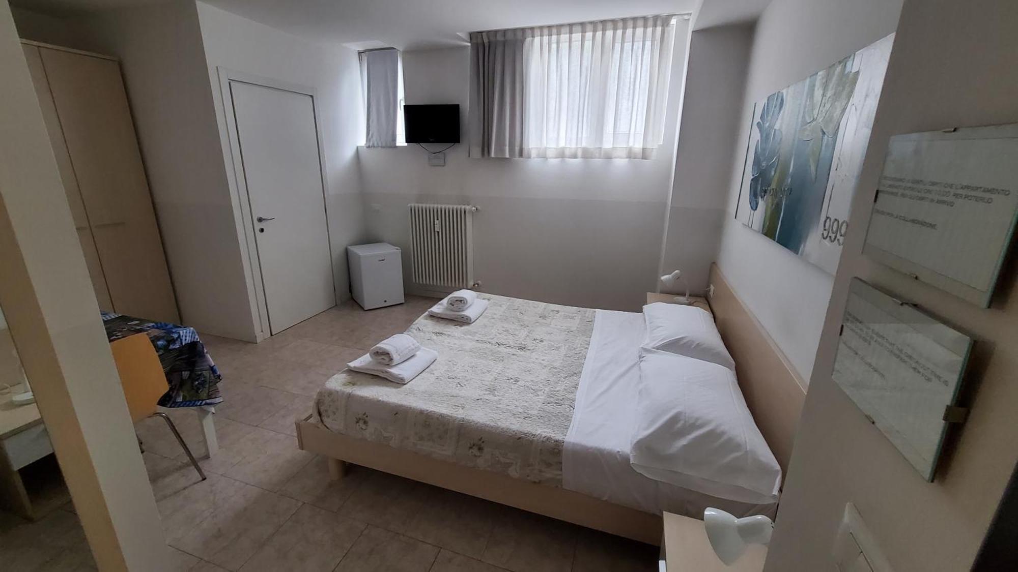 Hotel Hb Bonomelli 15 Bergamo Zewnętrze zdjęcie